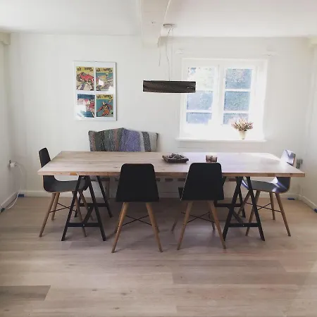 펜션 Cozy Big House With Nordic Decor And Idyllic Patio